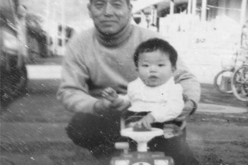 今日はじいちゃんの命日
イカれたじいちゃんの血が暴れておりまする